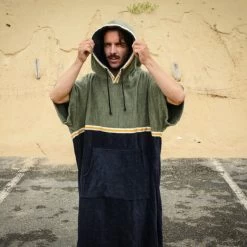 Poncho Surf Adulte Saint Jacques Wetsuits Kaki-Bleu -Nautiques Sports Magasin poncho surf adulte saint jacques wetsuits kaki bleu 3